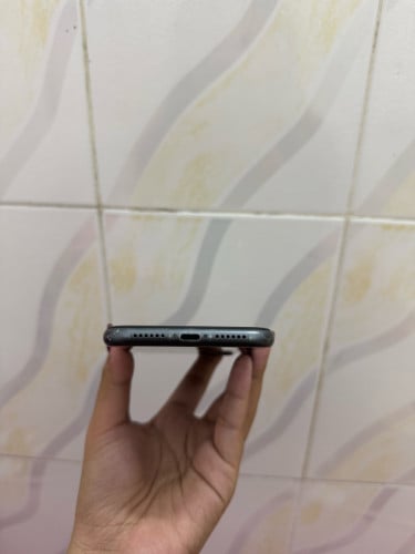 លក់ទូរស័ព្ទ I phone 11 (128G )