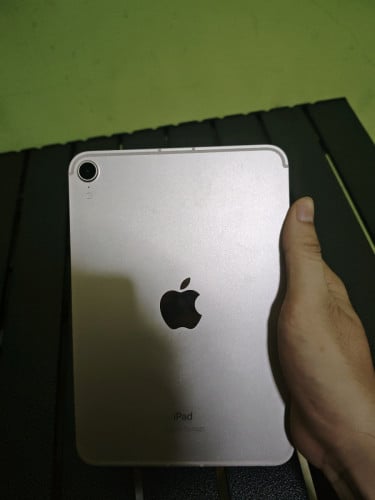 លក់ Ipad mini 6 SIM&WIFI 64G(អត់ស្គេន)98%ស្អាត