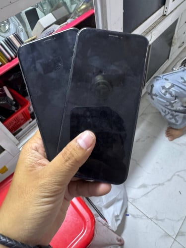 លក់iPhone X 64g សុំណុំហ្សីនមានមុខ សំបកស្អាត់