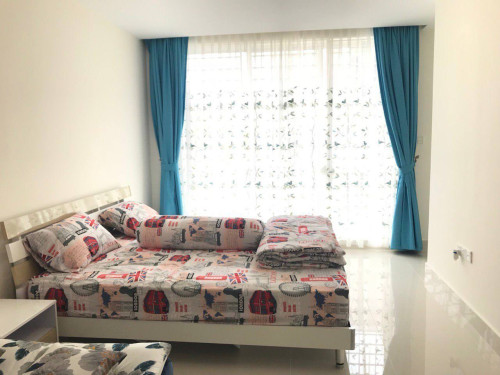 វីឡាកូនកាត់កែង LC2 ក្នុងបុរីប៉េងហួត បឹងស្នោរក្បែរសួនអឺរ៉ុប សម្រាប់ជួល