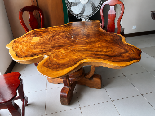 តុបាយ ឈើធម្មជាតិប្រណិត / Natural Burlwood Dining Table