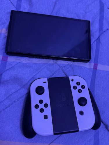 ចង់លក់ Nintendo switch oled jb 98%