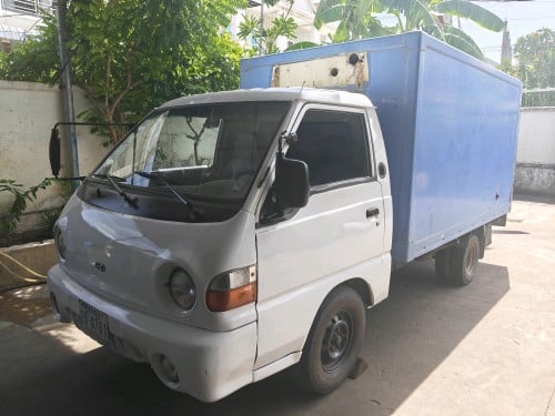 លក់PORTERឆ្នាំ2001