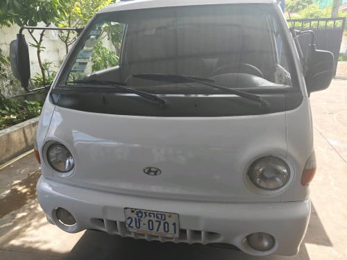 លក់PORTERឆ្នាំ2001