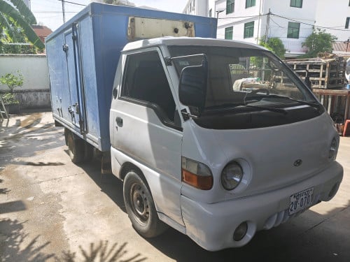 លក់PORTERឆ្នាំ2001