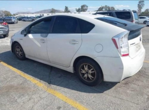 ឡៃឡុង Prius 2010 Option 3 អេក្រង់ធំ