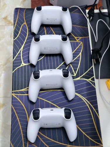 ចង់លក់ដៃ PS5