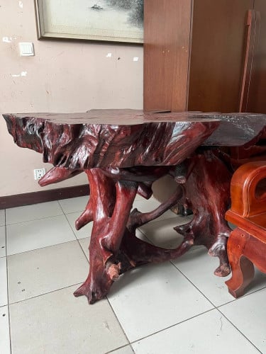 តុបន្ទះឈើធម្មជាតិ ដ៏កម្រ / Rare Natural Wood Slab Table