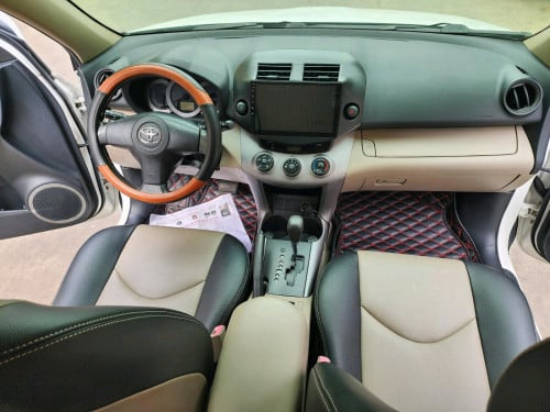 លក់RAV4 ឆ្នាំ06ប៉ុង១.រំលោះសុទ្ធរឺវ៉ៃដូរបាន.គ្រប់សារីនឹងខេត្ត