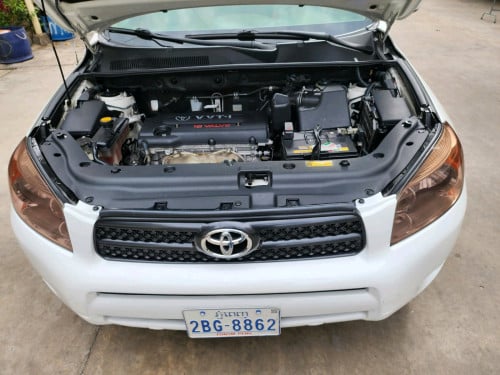 លក់RAV4 ឆ្នាំ06ប៉ុង១.រំលោះសុទ្ធរឺវ៉ៃដូរបាន.គ្រប់សារីនឹងខេត្ត