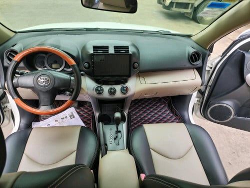 លក់RAV4 ឆ្នាំ06ប៉ុង១.រំលោះសុទ្ធរឺវ៉ៃដូរបាន.គ្រប់សារីនឹងខេត្ត