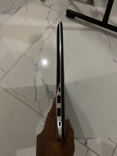 លក់កុំព្យូទ័រយួរដៃ Samsung មួយទឹកស្អាត (Laptop Samsung for Sale)
