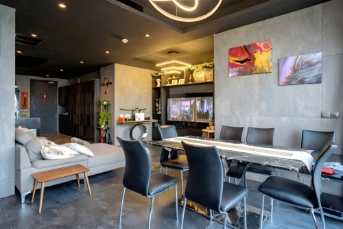 ๐
๐จ๐ซ ๐๐๐ง๐ญ: Stunning 2-Bed Apartment โ The Penthouse Residence, Tunle Bassac