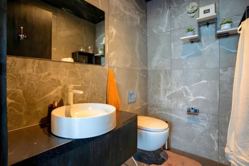 ๐
๐จ๐ซ ๐๐๐ง๐ญ: Stunning 2-Bed Apartment โ The Penthouse Residence, Tunle Bassac