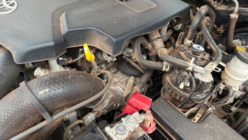 មហាថ្មី Toyota Hilux Revo V-edition 024 ហ្សុីន១ជុំ