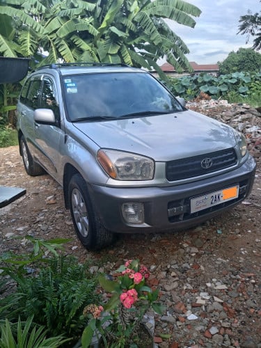 ឡានលក់Toyota RAV4 L 02 ប៉ុង1