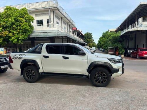 លក់ឡានToyota revo rally 2022 ទឹកថ្នាំសុីនមួយជុំ