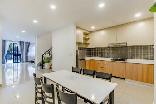 ๐
๐จ๐ซ ๐๐๐ง๐ญ: Twin Villa For Rent- Chip Mong 598