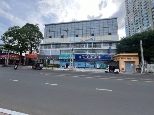 ๐ข Commercial Space for Rent on Main Road || 250 SQM