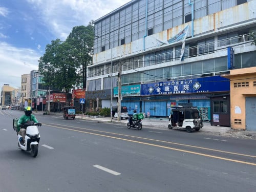 ๐ข Commercial Space for Rent on Main Road || 250 SQM