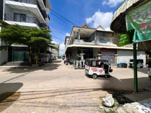 ๐ฆLink House Available for Urgent Sale at a Special Price (Negotiable).