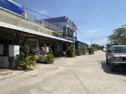 ๐ฆLink House Available for Urgent Sale at a Special Price (Negotiable).