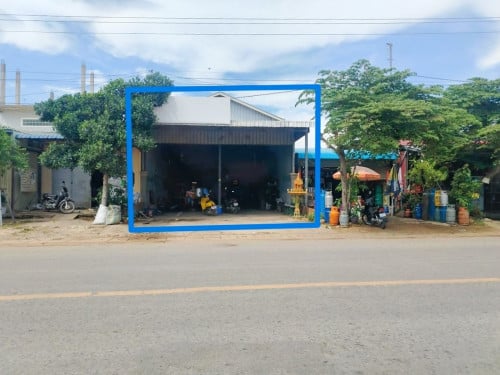 ๐ฆWarehouse Available for Urgent Sale at a Special Price (Negotiable).