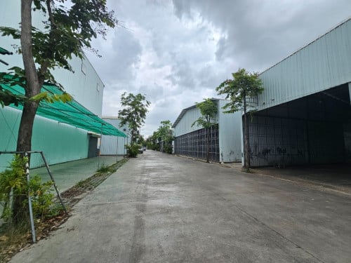 [ ឃ្លាំង សម្រាប់ជួល | Warehouse For Rent ]