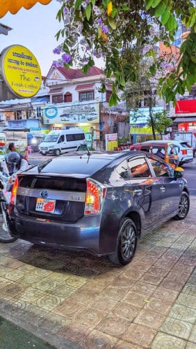 013 Prius plugin optionខ្ញុំម្ចាស់ផ្ទាល់