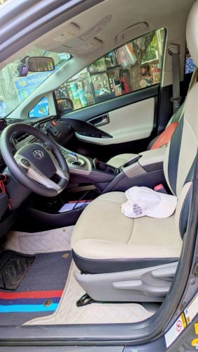 013 Prius plugin optionខ្ញុំម្ចាស់ផ្ទាល់