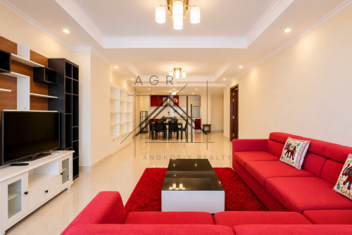 3 Bedrooms Serviced Apartment For Rent in BKK1, Phnom Penh