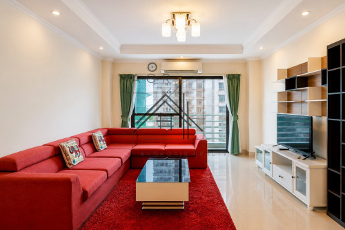 3 Bedrooms Serviced Apartment For Rent in BKK1, Phnom Penh