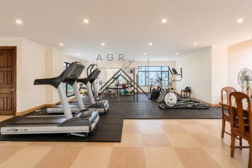 3 Bedrooms Serviced Apartment For Rent in BKK1, Phnom Penh