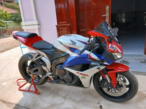 3500$