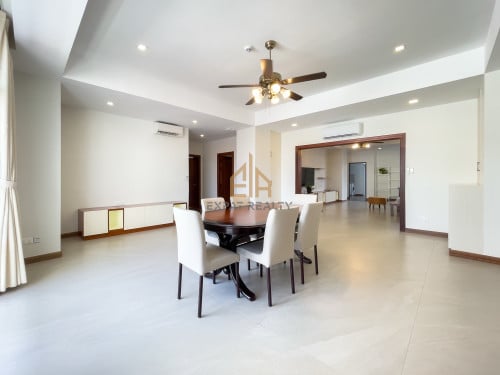 4 Bedroom Services Apartment for rent- Tonle Basac -Phnom Penh.