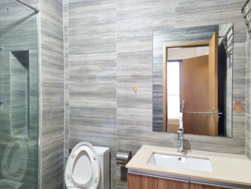 7 Makara | 1BR Condo Near Olympia Mall | Pool & Gym