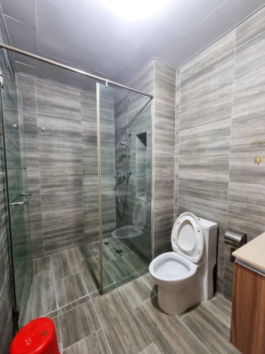 7 Makara | 1BR Condo Near Olympia Mall | Pool & Gym