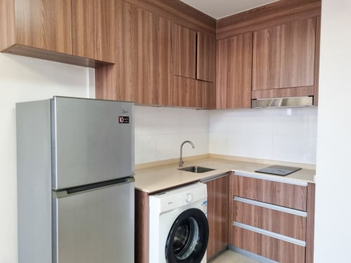 7 Makara | 1BR Condo Near Olympia Mall | Pool & Gym