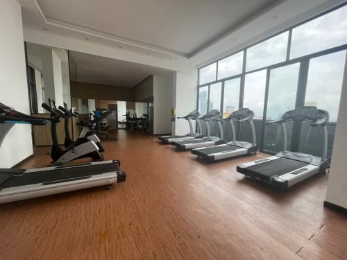 7 Makara | 1BR Condo Near Olympia Mall | Pool & Gym