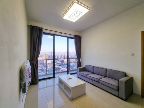 7 Makara | 1BR Condo Near Olympia Mall | Pool & Gym