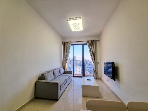 7 Makara | Modern 2Bedroom Condo | Pool, Gym & Security