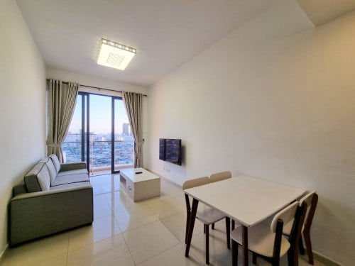 7 Makara | Modern 2Bedroom Condo | Pool, Gym & Security