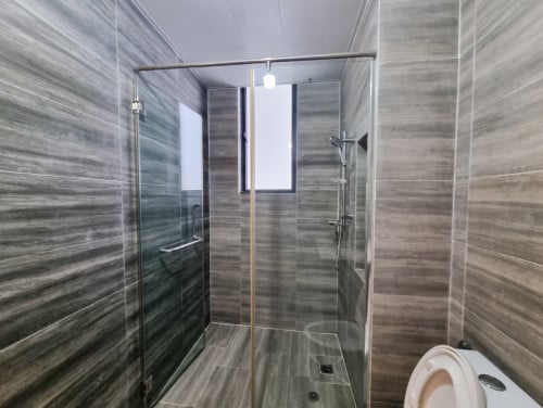 7 Makara | Modern 2Bedroom Condo | Pool, Gym & Security