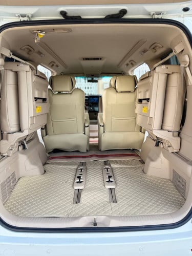 ALPHARD 2010 For Rent /出租