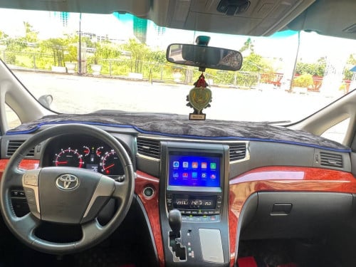 ALPHARD 2013 For Rent /出租