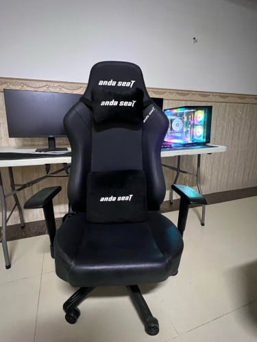 AndaSeat Luna premium Gaming chair Black New 98%