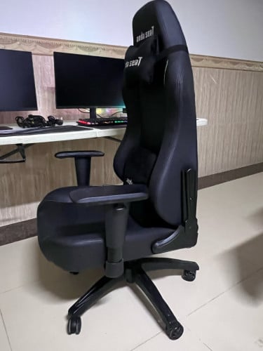 AndaSeat Luna premium Gaming chair Black New 98%