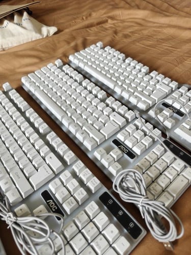 AOC entry-level white gaming keyboard