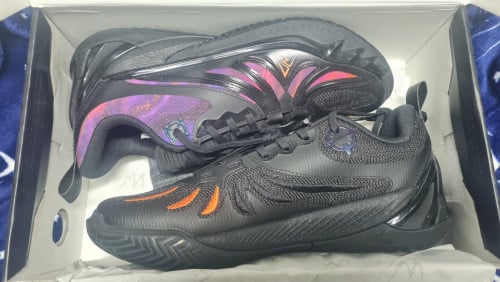 AR3 Sports Shoes - Many Sizes & Colours Available