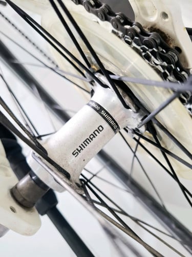 Bridgestone តួដេរ៉ាជជុះជប៉ុន